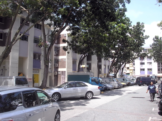 Hougang Avenue 4 thumbnail photo